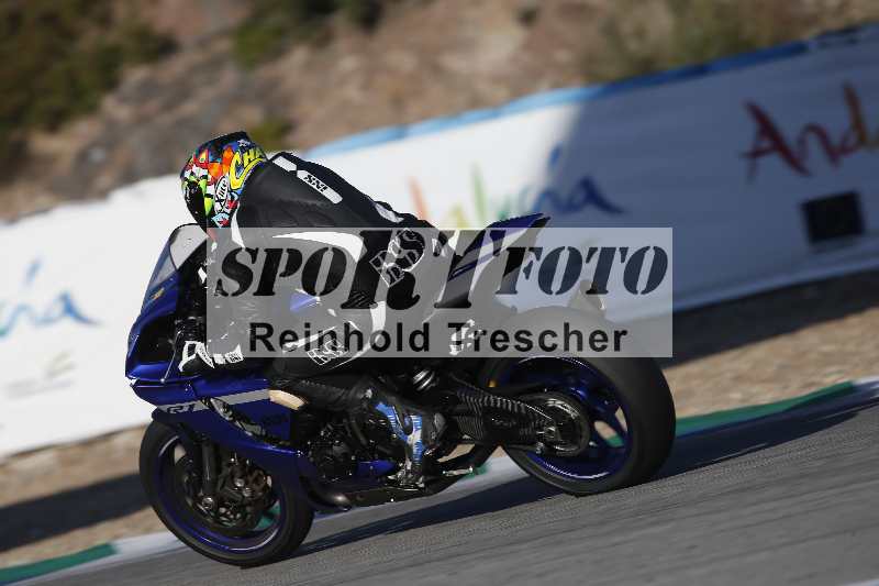 /Archiv-2024/02 29.01.-02.02.2024 Moto Center Thun Jerez/Gruppe rot-red/backside